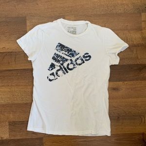 Adidas t-shirt